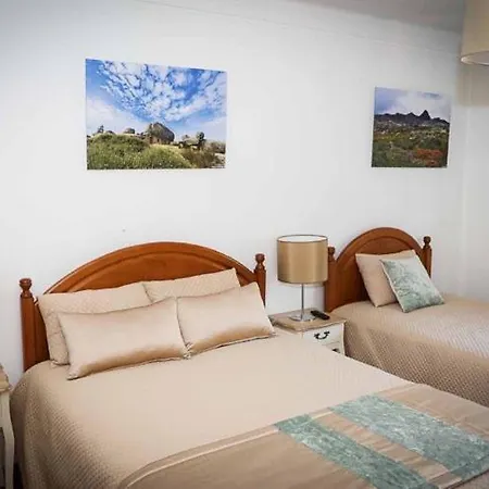 Casa Fundo De *