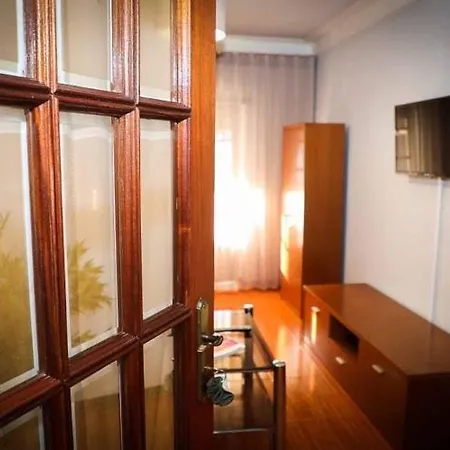 Casa Fundo De *