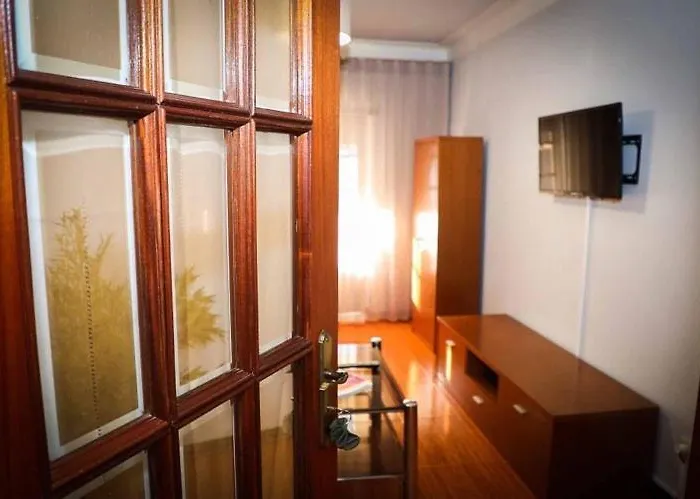 Casa Fundo De *